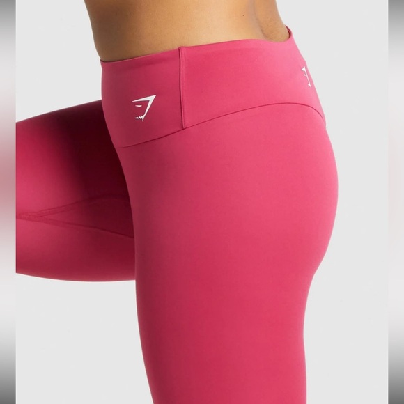 NWT Gymshark Capri Leggings- pink - Picture 5 of 5